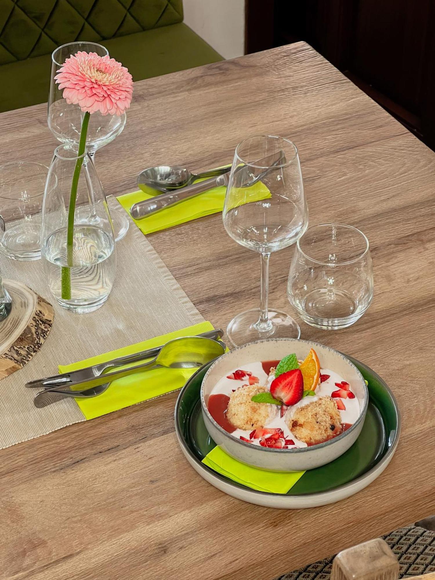 Forro Fogado & Bauer Bistro Hostinec Roszke